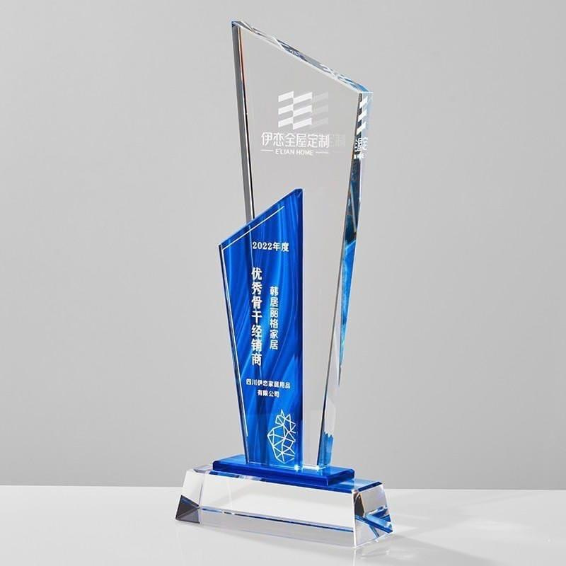 Kỷ niệm chương pha lê KNC-136 1 Kỷ niệm chương pha lê KNC-136